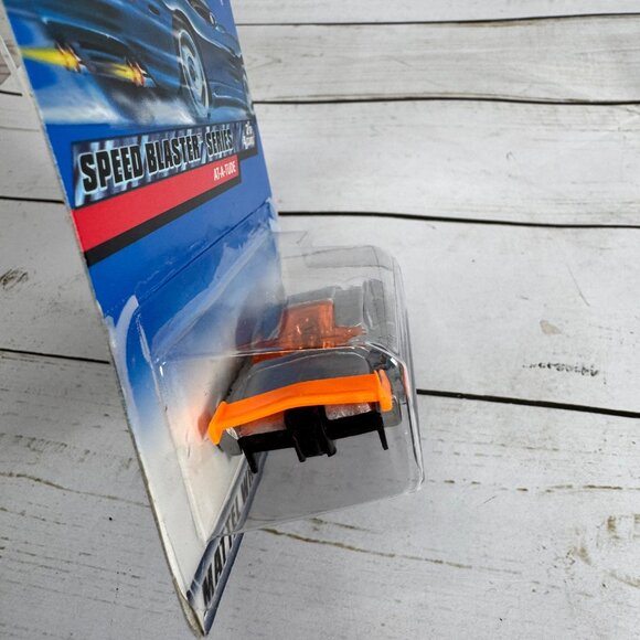 Hot Wheels Lot of 4 – Fantasy & Concept Cars (Carded, Package Wear) - Picture 14 of 16